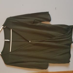 3/4 sleeve maternity shirt